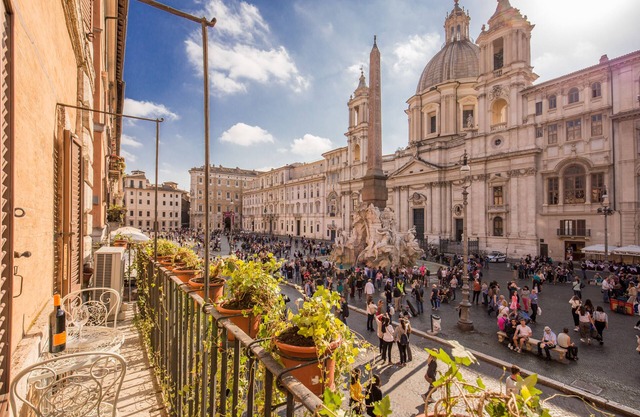 NAVONA 3 bedrooms, 2 bathrooms. Unique and spectacular view