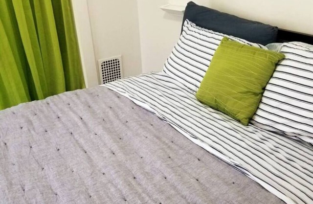 Navy Lime, a quant place to stay