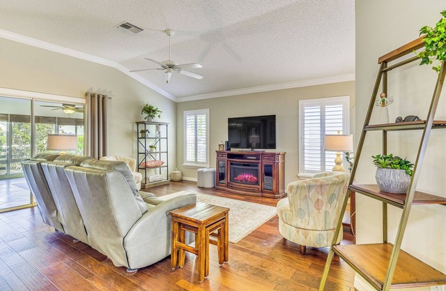 Near Golf Courses: Home w/Sunroom in The Villages