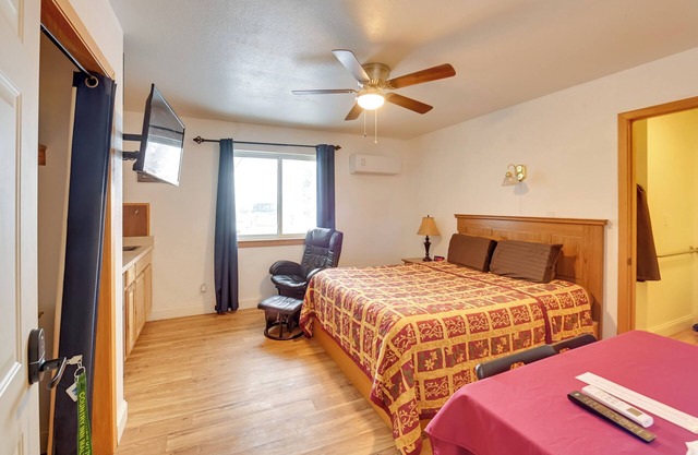 Near Golf & Trails: Malta Retreat w/Shared Grills