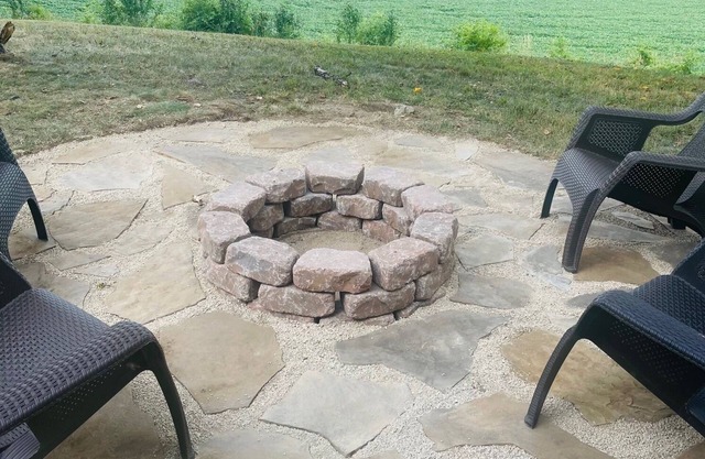 Near Ruoff Grand Park Mable’s Farm 3BR Sleeps 8+ Country Setting Great Views