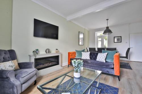 Neath Valley – Family Haven near Waterfalls