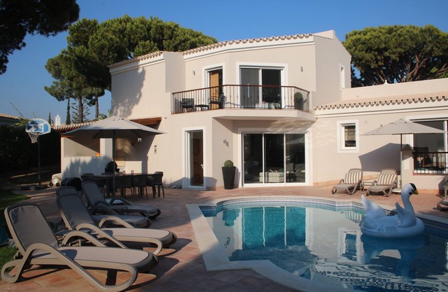 Need some Autumn sunshine? Enquire now! Perfect for multi-generation holidays