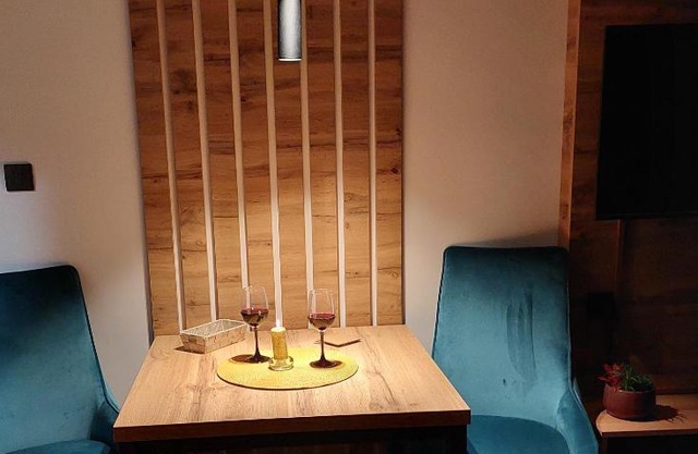 Nela apartmani (u hotelu Djina)