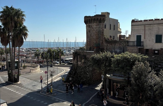 Neptune Apartment