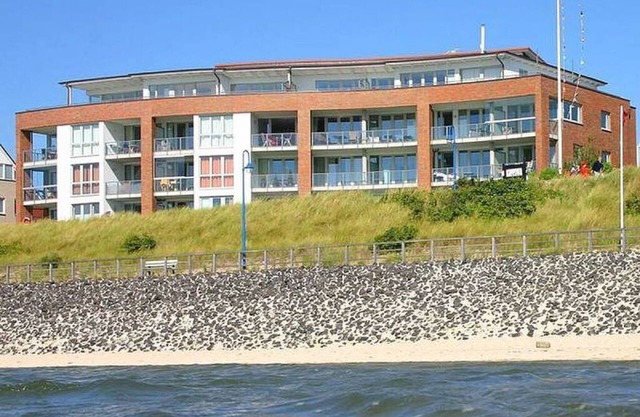 Neptune in the Amrum Wave