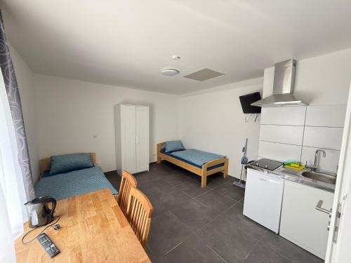 Neu 2025 Apartment mit Bad und Küche zwischen Köln und Bonn