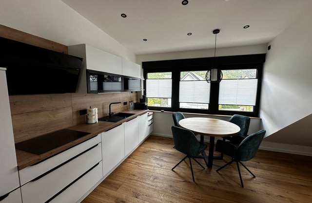 Neu Renovierte, Moderne Ferienwohnung 2-4 Personen