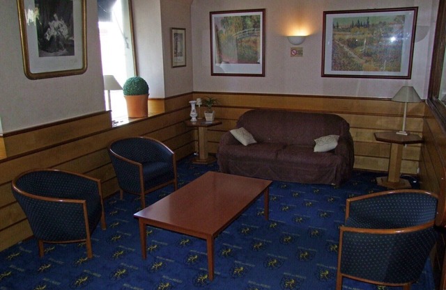 NEVERS HOTEL IN LOURDES