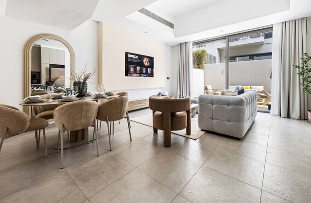 New 2.5BR Villa With PS5 & Garden Near Dubai Mall