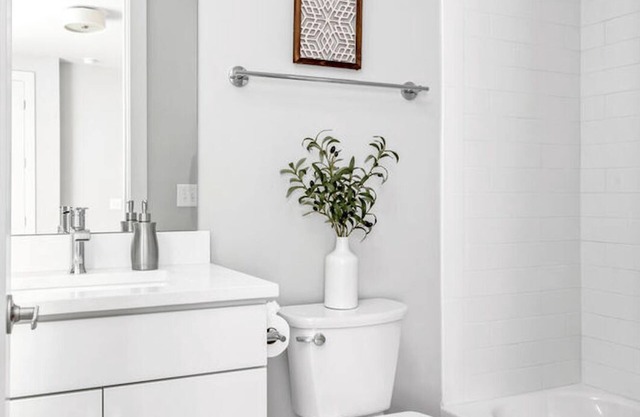 New 3bd Stylish Townhome!