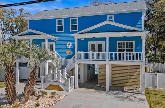 New 6 BR beach house with private hot tub & pool! Walk to beach! Sleeps 18