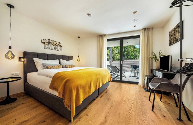 New Accommodation "Videre Lodge Double Room" with Mountain View, Wi-Fi & Terrace