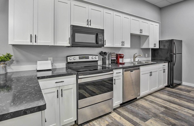 NEW! Albert Lea Apartment: Walk to Fountain Lake!