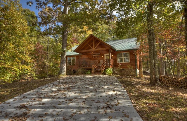 New - Campbells Cozy Cabin With Fire Pit