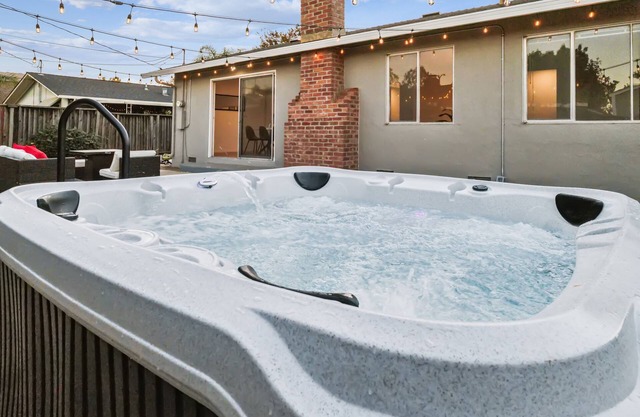 NEW! Charming Vintage Retreat in the Heart of San Jose