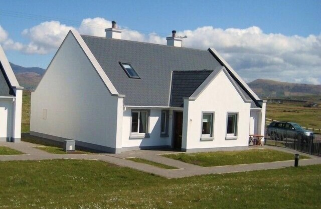 New cottage beside golf course on Dingle Penninsula, Atlantic views