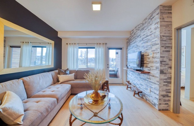 NEW Cozy & Luxe "LAGOM1STAY" Top Floor Loft Central To Downtown Bozeman & MSU