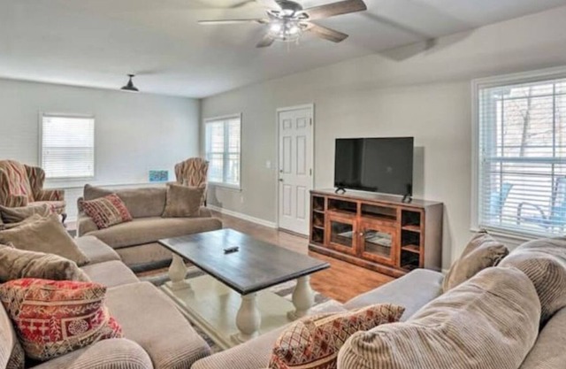 NEW! Family Home w/ a Pool & Trampoline!