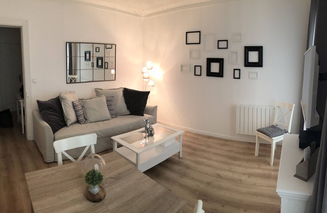 New flat in Paris near Sacre Coeur, Montmartre, cozy and beautiful for 6 people!