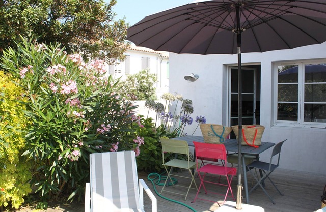 New house, tastefully decorated, 2 steps from the Whale Lighthouse