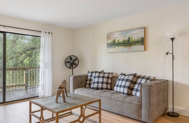 NEW Gator Getaway NEW