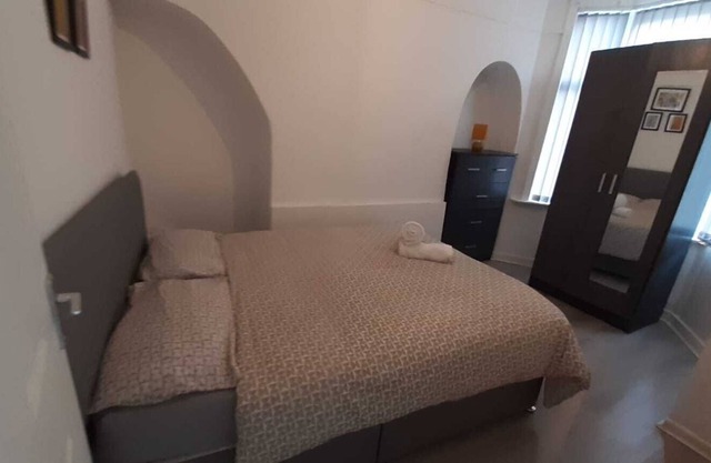New Gorgeous❤️3Bedrooms❤️Near City Centre