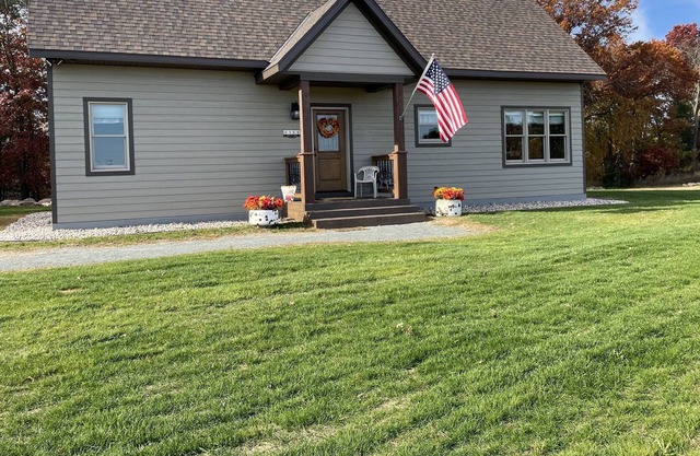 NEW! 'Hidden Wonder'—15 Min. to SentryWorld Golf Course!