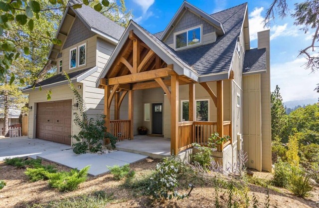 New Home 2 Mstrs, AC, EV Chgr, Pool Table, Lake Rights