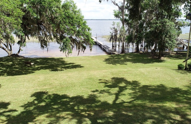 New House Rental! 6 Acres on Lake Santa Fe, 4BR 3BA, 192 Feet of Lake Frontage!