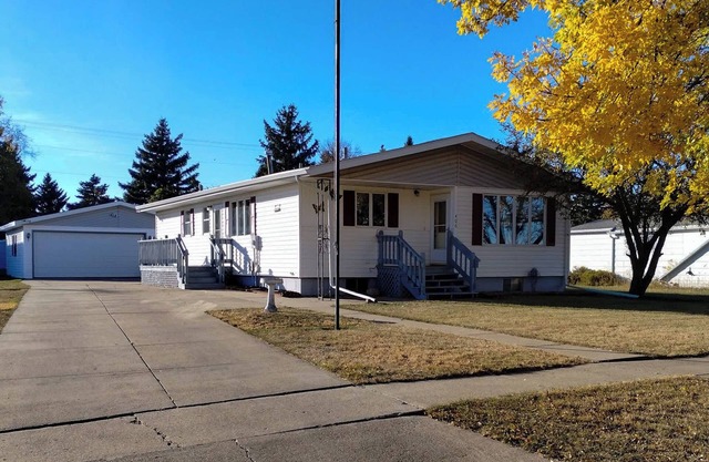 New Hunter's Paradise near Country Fest