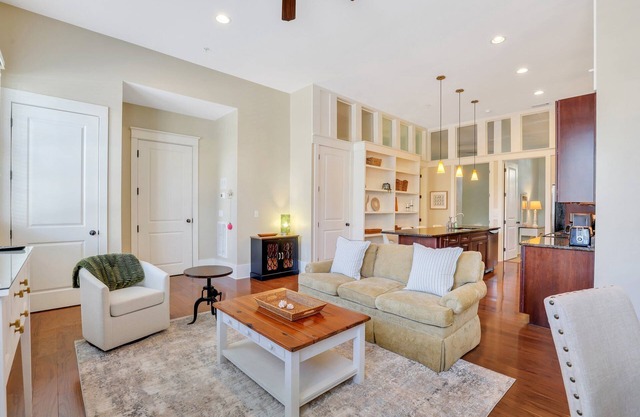 New listing! Beautiful Habersham Home