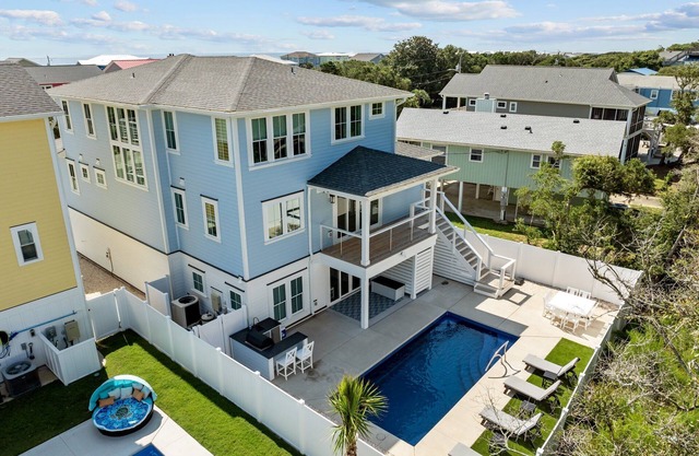 New Listing - Seas the Day, gorgeous private heated pool, close to the beach