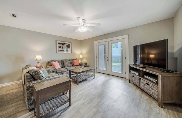NEW Listing- Townhome w/Pool just Steps to the Beach! FREE Golf & Tix!