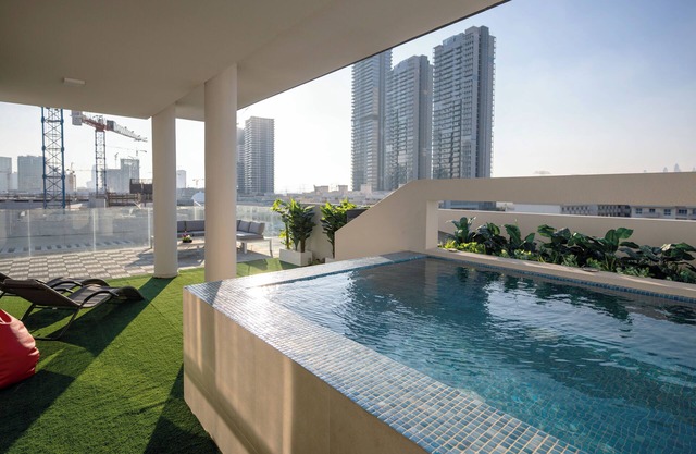 New Luxury Appart 2 Bed Private Pool 6 pers Oxford 212 JVC Dubai