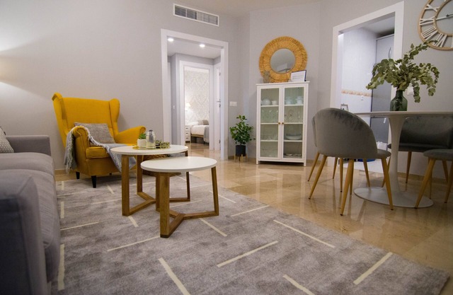 NEW! LUXURY CITY CENTER 2BEDROOMS & 2 BALCONIES