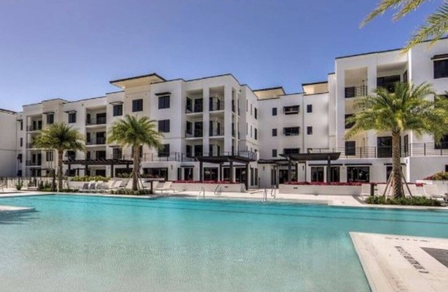 NEW LUXURY CONDO WITH BEST NAPLES LOCATION!
