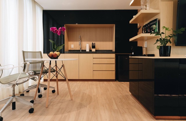 New modern luxury serviced Loft | 1BD 1BA |