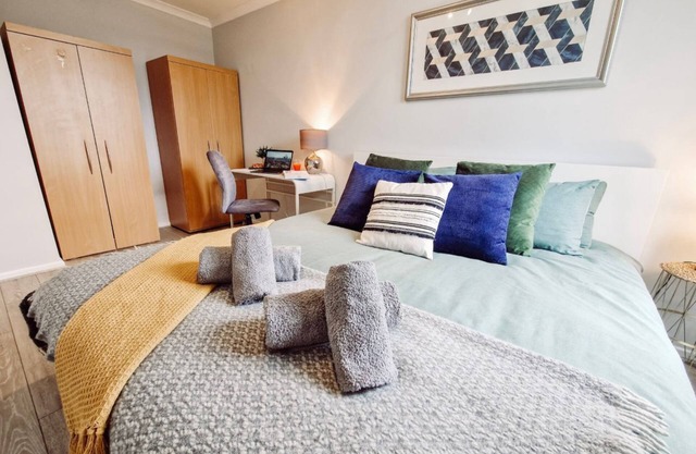 NEW Modern & Spacious 1 Bed Flat Shepherd's Bush