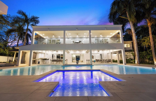 NEW! Ocean view 6-bedroom villa in Casa de Campo with pool, hot tub, & staff!