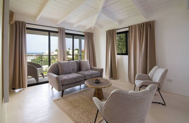 New OceanView Boutique Hotel- Suite 10