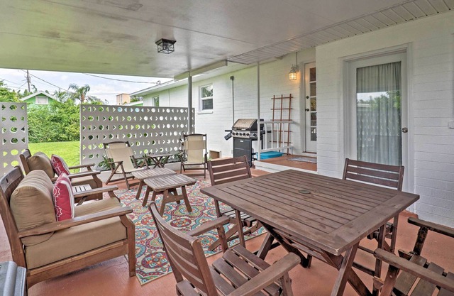 NEW! Ormond Beach Cottage w/ patio - Walk to the ocean!