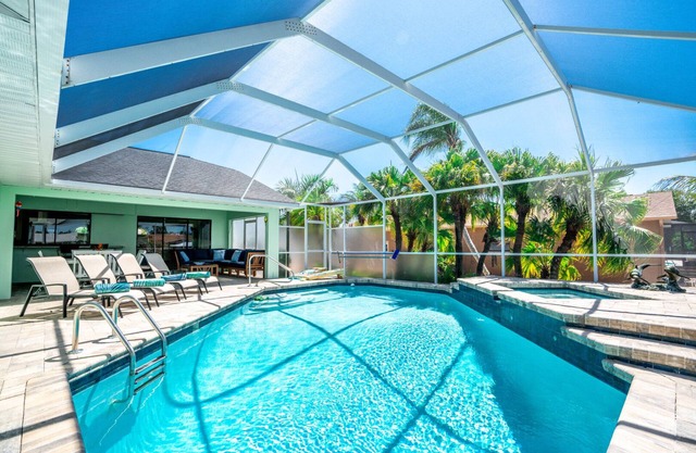 New Palm Tree III - Free Heated Pool/Spa (Kayaks, Paddle boards, and bikes)