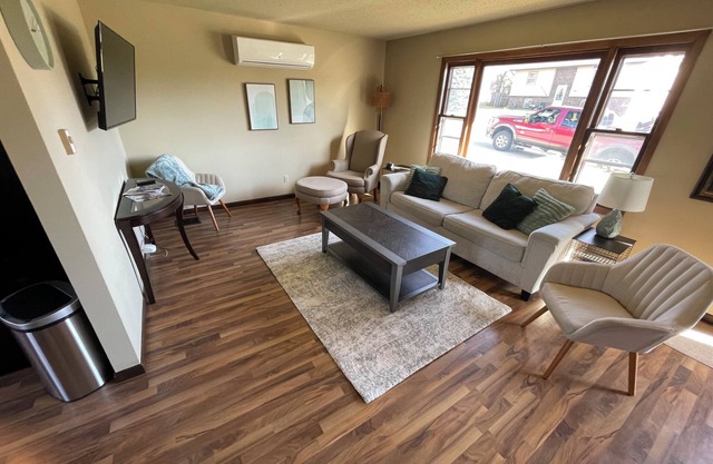 New, pet and family friendly home! Centrally located in the Black Hills