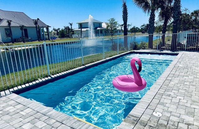 NEW! Private Heated Pool/Walk 2 Beach/Cottage in Gated Resort/Pickleball/Spa