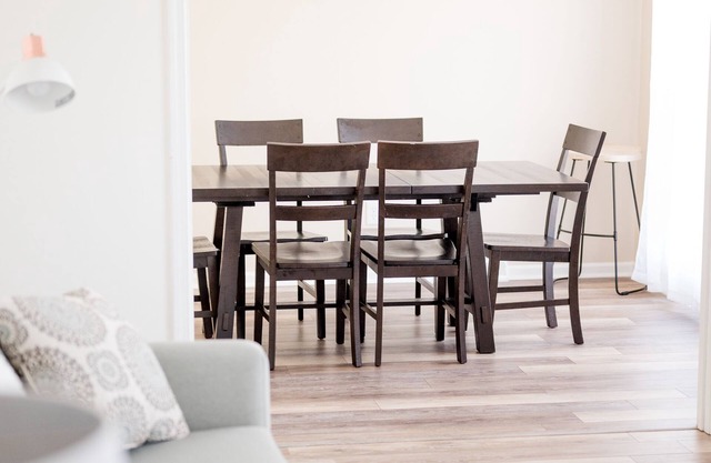 New renovation, 12 min to DT, quiet neighborhood, easy access to all of G'ville