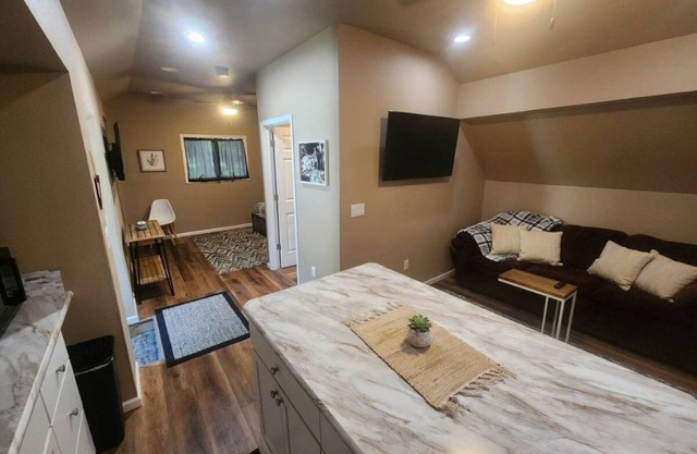 New Studio Across From Mercy Hospital