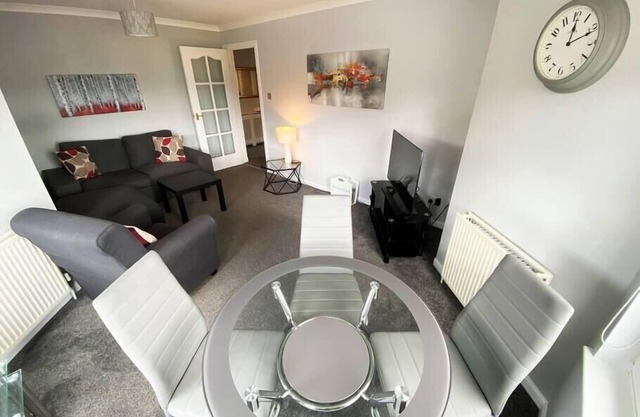 NEW Super 2 Bedroom Flat in Falkirk