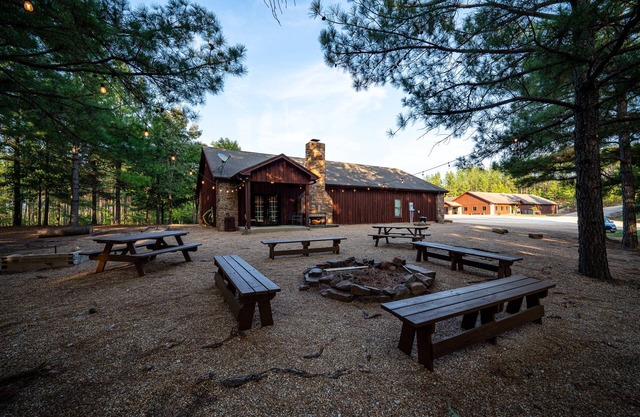 NEW The Grand Bunk Cabin at Timber Lodge Ranch