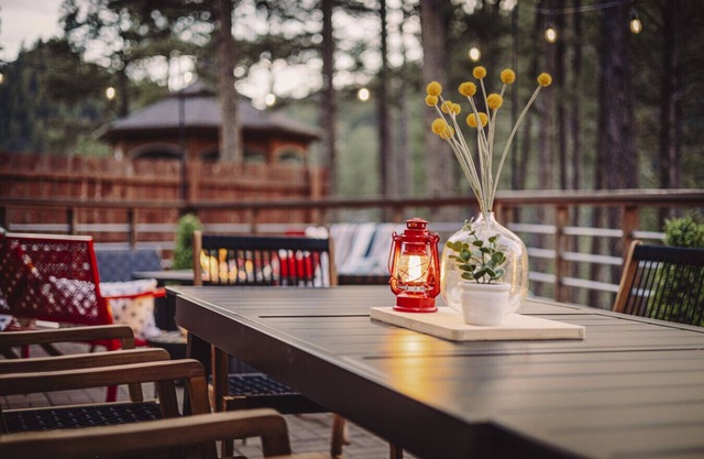 *NEW* Views, Game Room, FirePit, Pet, Fam Friendly